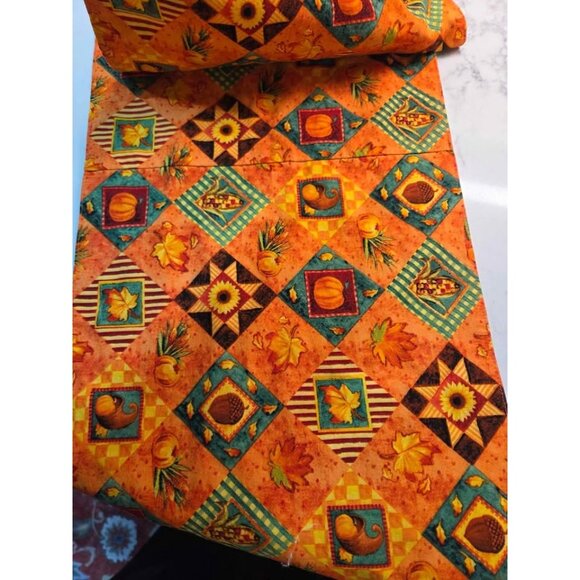 Vintage reversible table runner - Picture 3 of 10